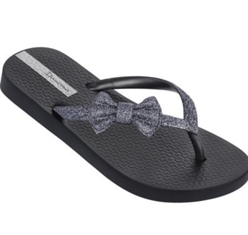 ipanema flip flops with bow